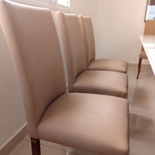 Limpeza e Higienização de Cadeiras Impermeabilização de Estofados Proteção de Tecidos Impermeabilização de Sofás