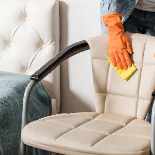 Lavagem de cadeiras Impermeabilização de Estofados Proteção de Tecidos Impermeabilização de Sofás