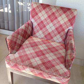 Poltrona de Camurça Antes Lavagem de cadeiras Empresa de Lavagem de Cadeiras Limpeza Automotiva